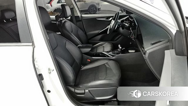 Kia Di Ol Nu Niro id 4409299 из Кореи 31