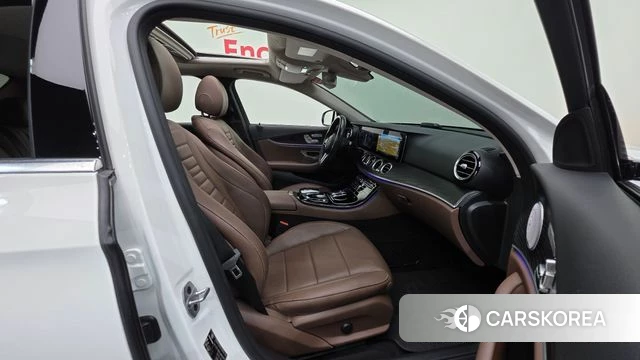 Mercedes-Benz E-Class W213 id 4764729 из Кореи 37