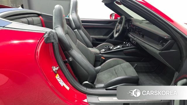 Porsche 911(992) id 4533138 из Кореи 20