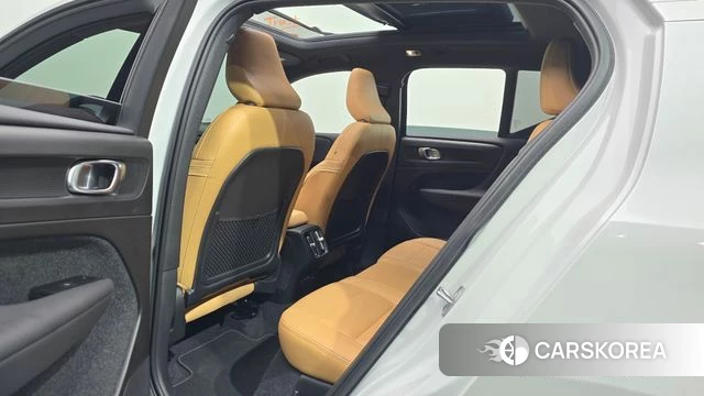 Volvo XC40 id 4631558 из Кореи 32