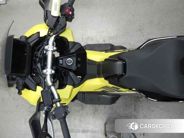 Honda X-ADV 750 id 3949456 из Японии 32