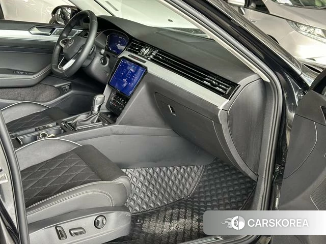 Volkswagen Magotan PHEV id 4263824 из Китая 15