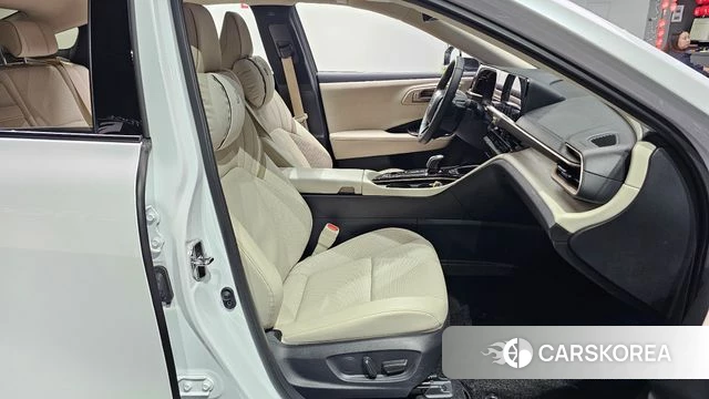 Toyota Crown Crossover id 4539901 из Кореи 20