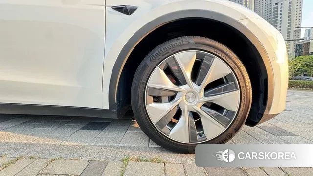 Tesla Model Y id 3400965 из Кореи 13