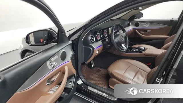 Mercedes-Benz E-Class W213 id 3515396 из Кореи 20