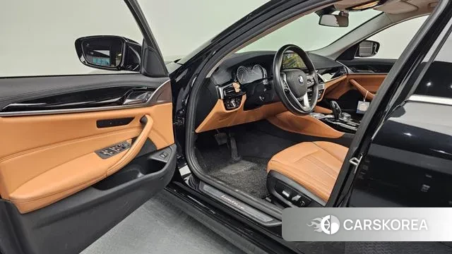 BMW 5 Series (G30) id 3536228 из Кореи 20