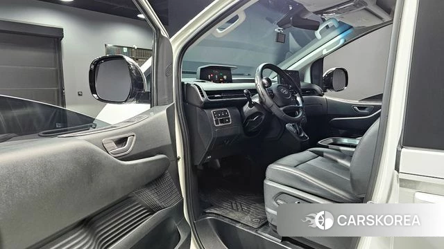 Hyundai Staria id 4267179 из Кореи 36