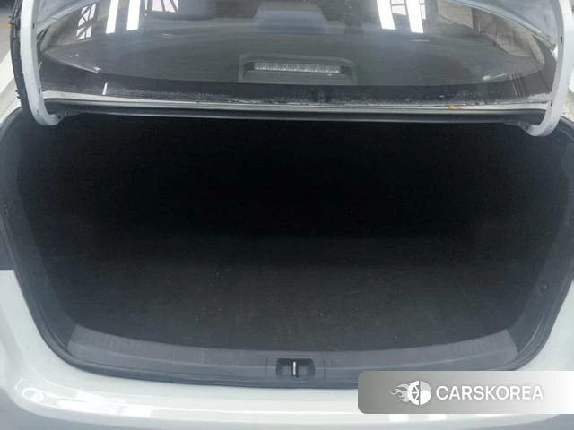 Toyota Corolla id 4313648 из Китая 22
