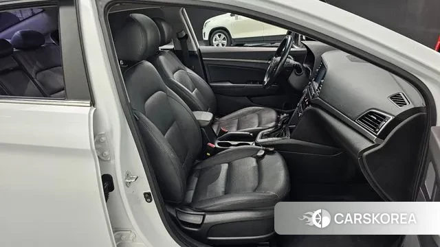 Hyundai Avante AD id 3034342 из Кореи 20