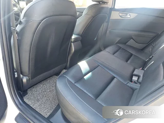 Kia Come New K3 id 3319321 из Кореи 16