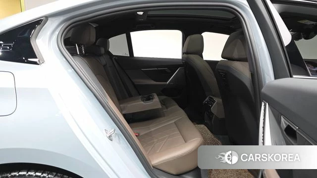 BMW 5 Series (G60) id 4783385 из Кореи 36
