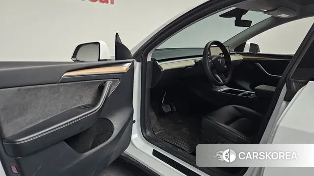 Tesla Model Y id 3690066 из Кореи 20