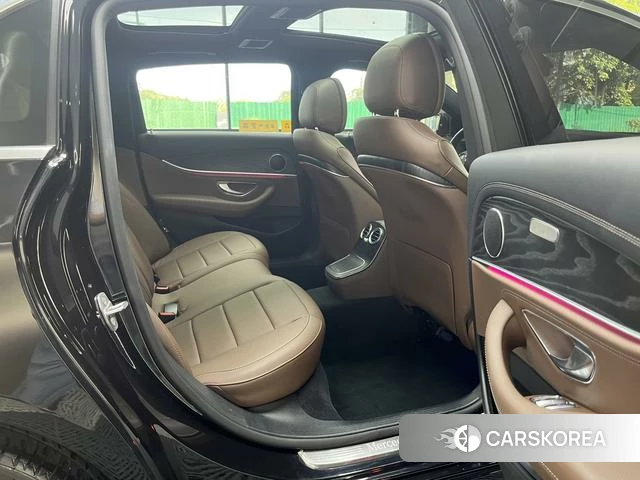 Mercedes-Benz E-class id 4279390 из Китая 23