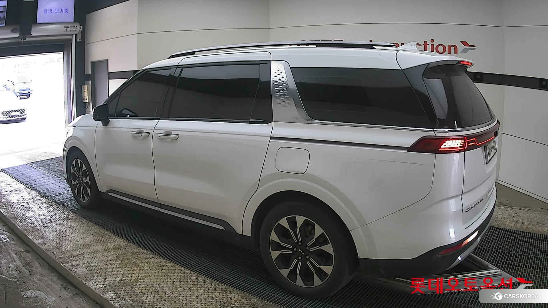 Kia Carnival id 3888386 из Кореи 37