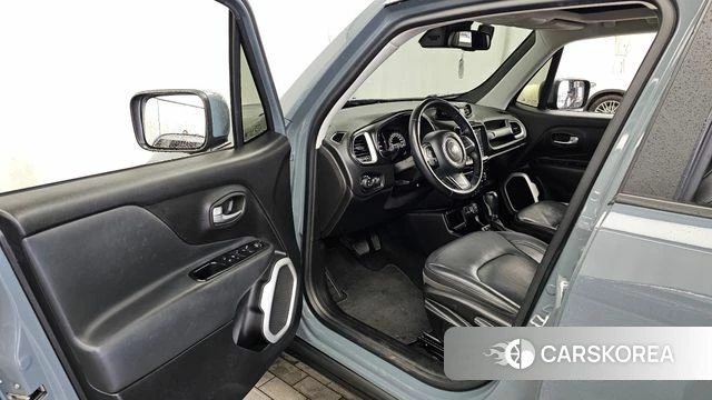 Jeep Renegade id 4615286 из Кореи 32