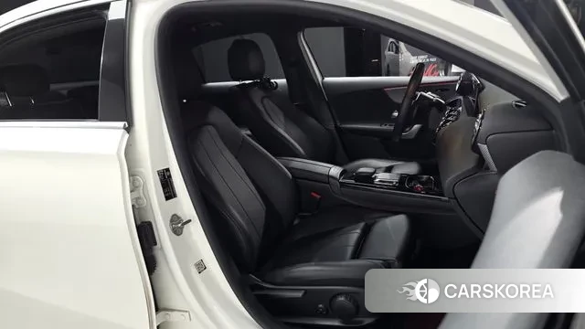 Mercedes-Benz A-Class W177 id 3433536 из Кореи 20