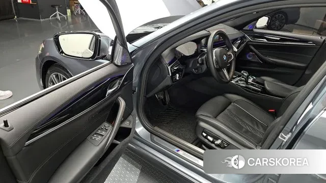 BMW 5 Series (G30) id 3368576 из Кореи 20