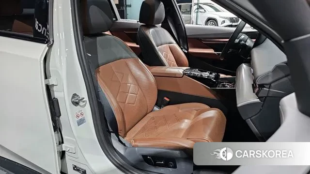 BMW 5 Series (G60) id 3502480 из Кореи 20