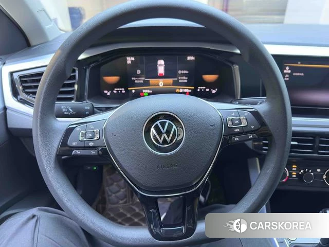 Volkswagen Polo id 4359224 из Китая 20