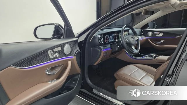 Mercedes-Benz E-Class W213 id 4751388 из Кореи 33