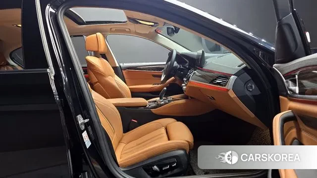 BMW 5 Series (G30) id 3022331 из Кореи 20