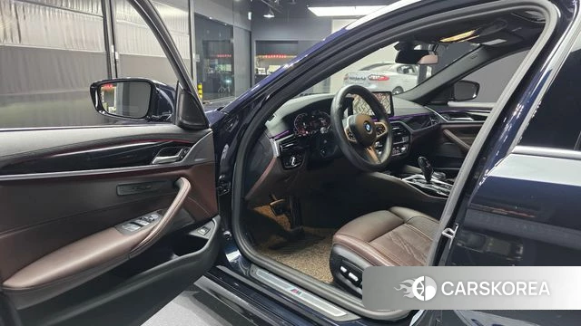 BMW 5 Series (G30) id 4618388 из Кореи 33