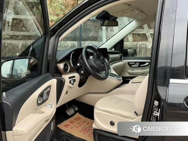 Mercedes-Benz V-class id 4274440 из Китая 12