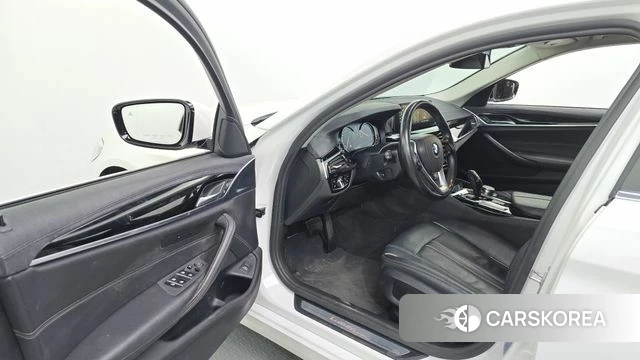 BMW 5 Series (G30) id 4642843 из Кореи 20