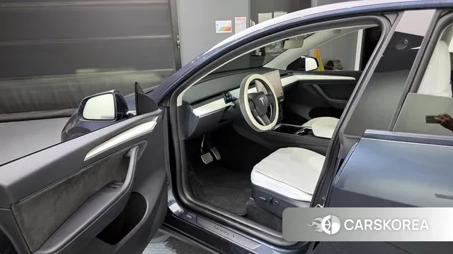 Tesla Model Y id 3015936 из Кореи 20