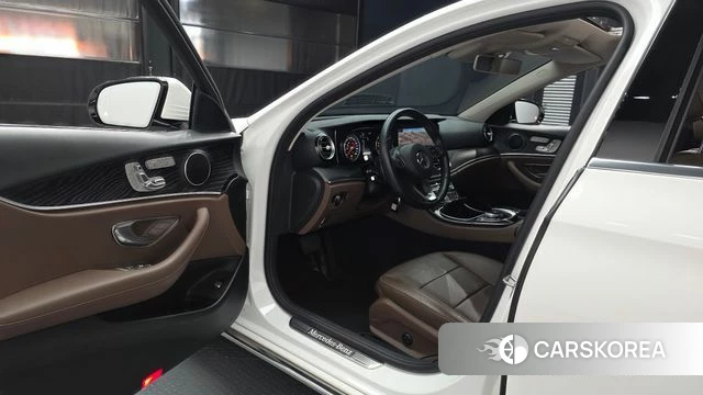 Mercedes-Benz E-Class W213 id 3880275 из Кореи 20
