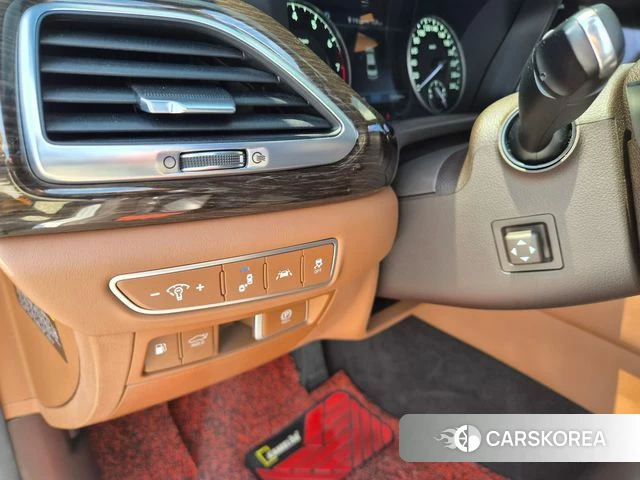 Genesis G90 id 4285455 из Кореи 19