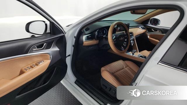 Genesis The New G70 id 3878764 из Кореи 20