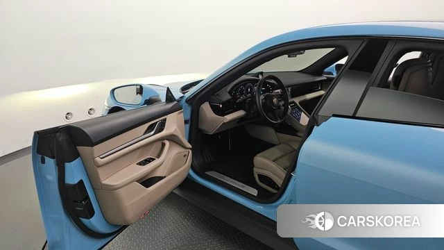 Porsche Taycan id 4185684 из Кореи 20