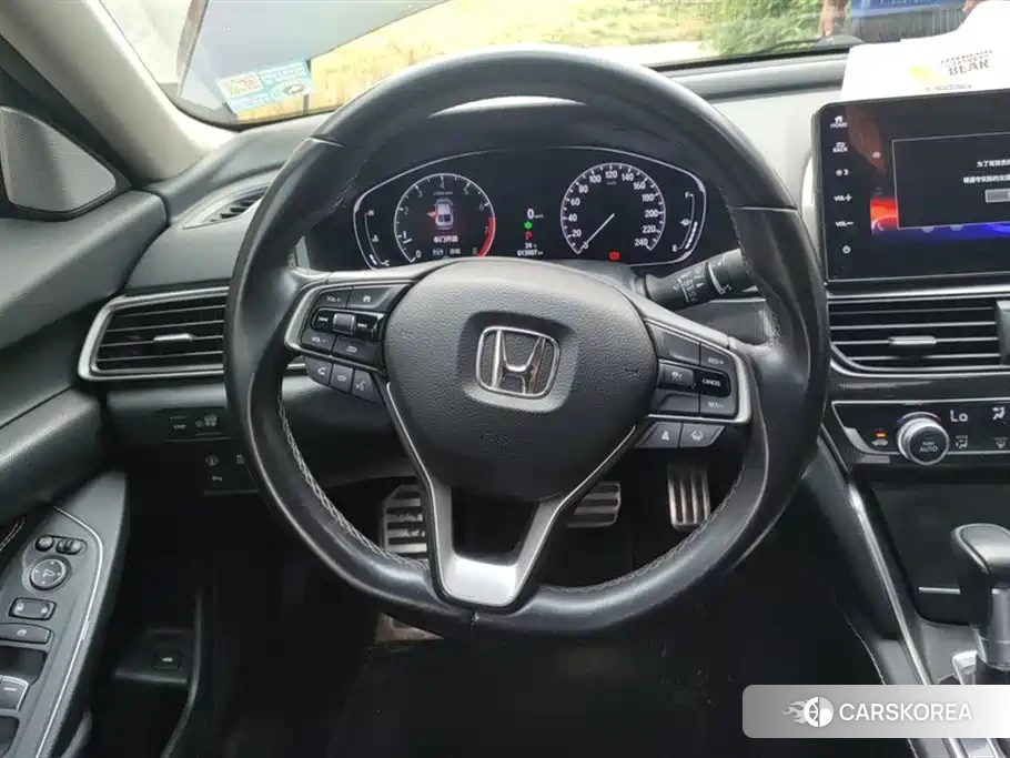 Honda Accord id 4547412 из Китая 16