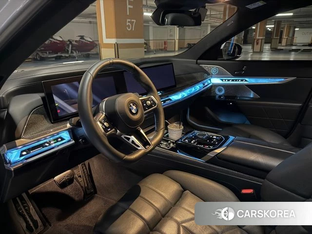 BMW 7 Series (G70) id 3903254 из Кореи 17