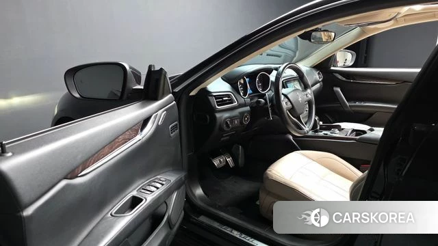 Maserati Ghibli id 4737633 из Кореи 20
