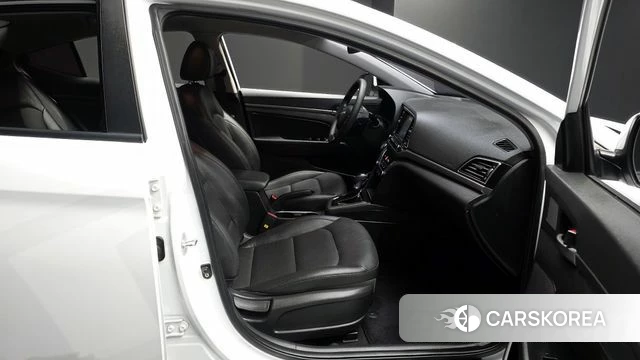 Hyundai Avante AD id 3801717 из Кореи 20