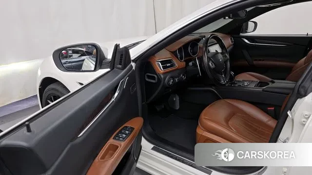Maserati Ghibli id 2977121 из Кореи 20