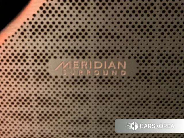 Land Rover Range Rover Velar id 3916399 из Кореи 10