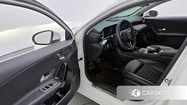 Mercedes-Benz A-Class W177 id 3813909 из Кореи 20