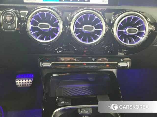 Mercedes-Benz A-Class W177 id 3823848 из Кореи 20