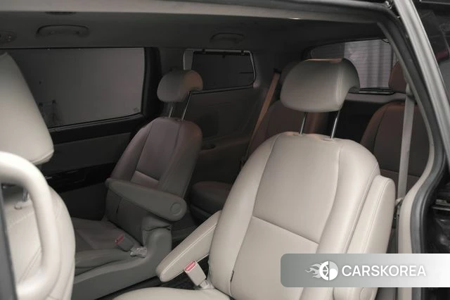 Kia The New Carnival id 4502259 из Кореи 20