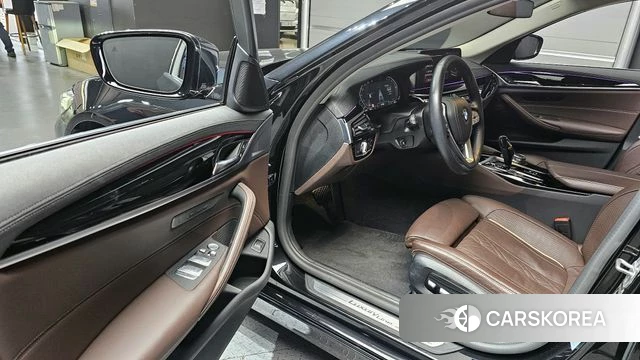 BMW 5 Series (G30) id 4224419 из Кореи 31