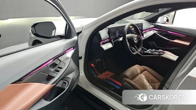 BMW 5 Series (G60) id 3605503 из Кореи 20