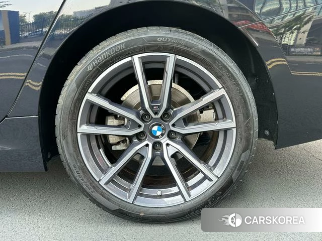 BMW 3 series id 4299578 из Китая 15