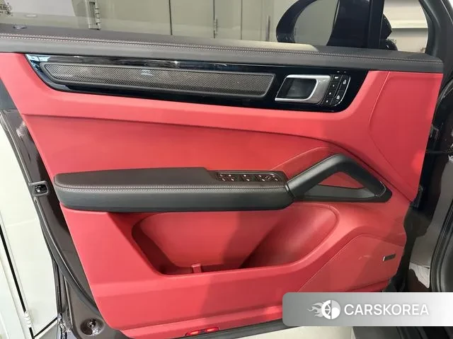 Porsche Cayenne (PO536) id 3031792 из Кореи 12