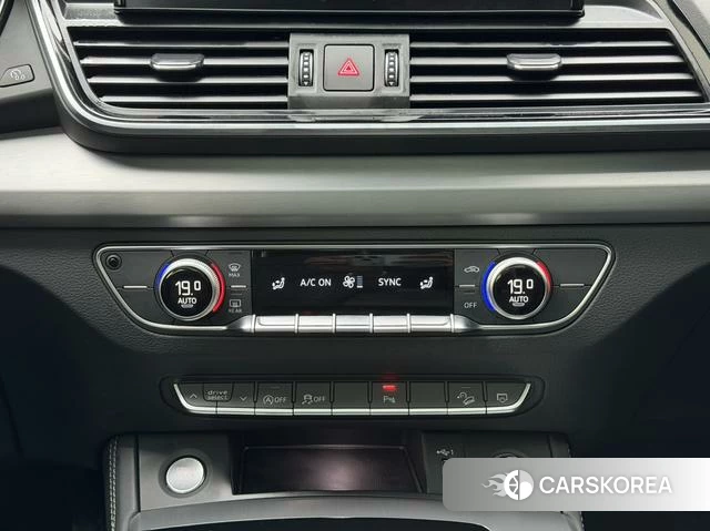 Audi Q5L id 4348773 из Китая 14