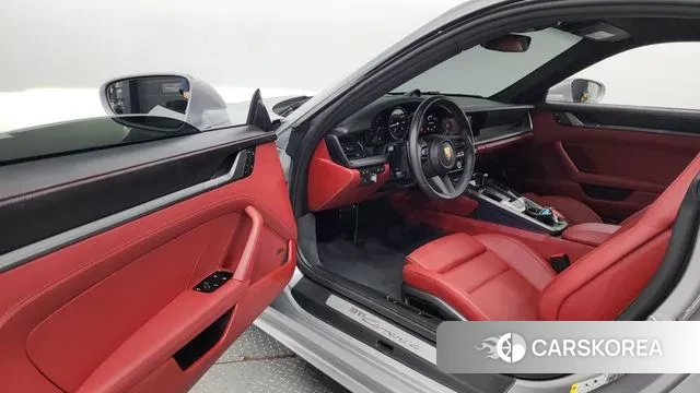 Porsche 911(992) id 3120156 из Кореи 20