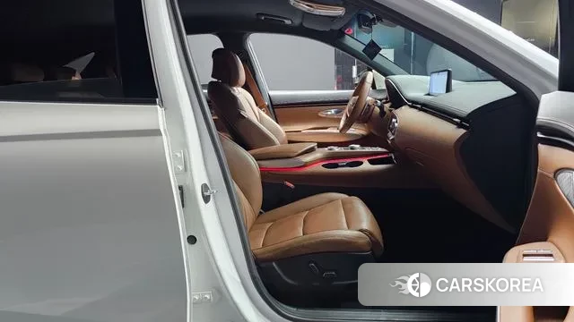 Genesis GV70 id 3208378 из Кореи 20