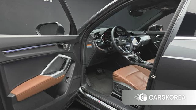 Audi Q3 (F3) id 4666210 из Кореи 20
